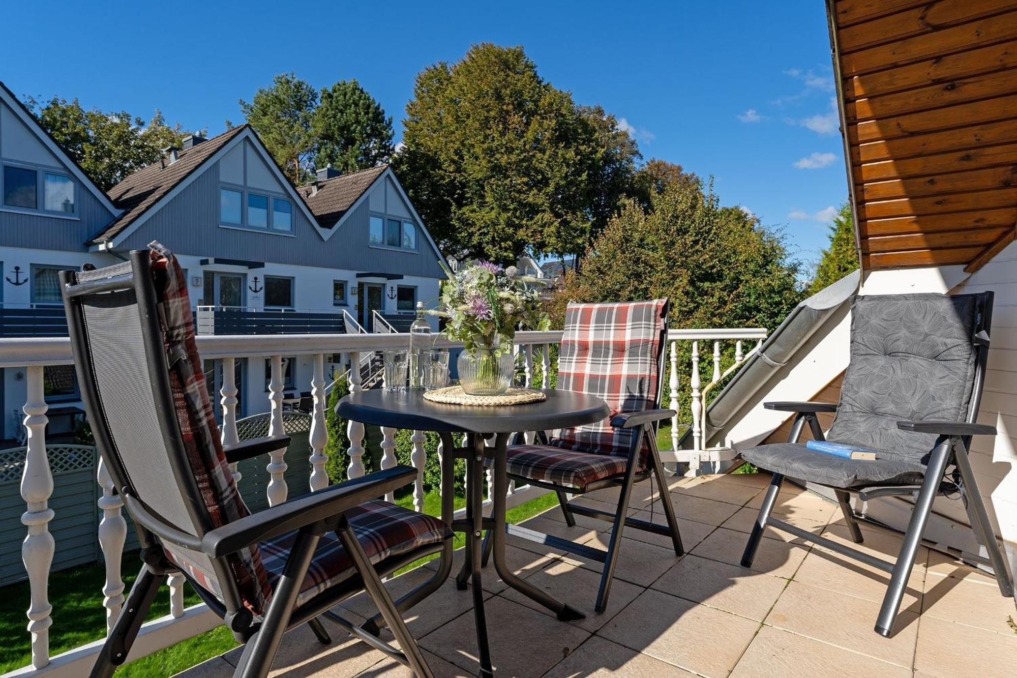 Haus Pegasus App 7 Apartment Scharbeutz Bagian luar foto