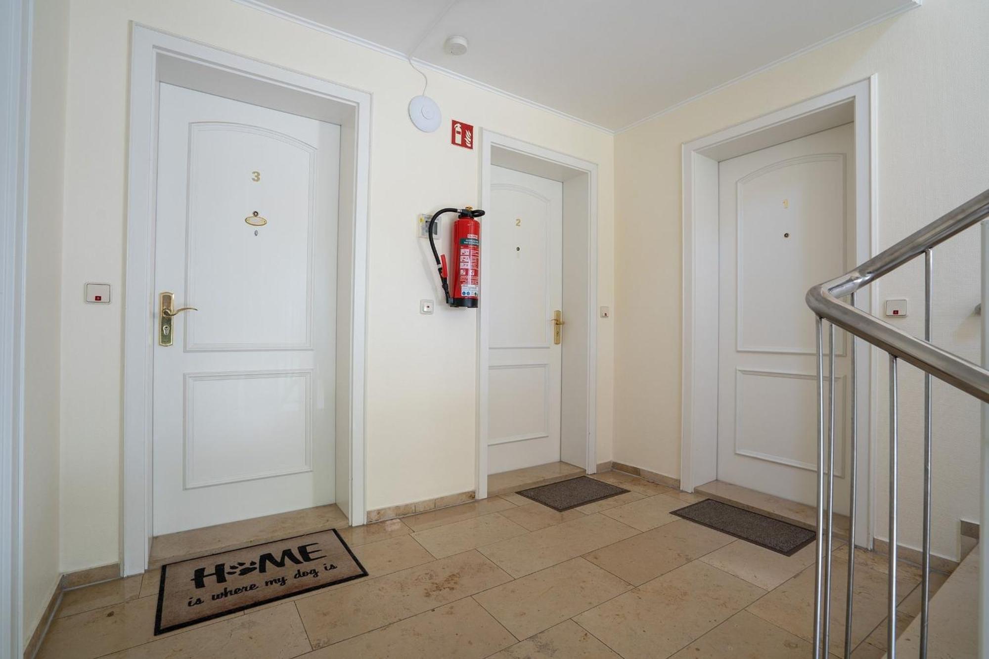 Haus Pegasus App 7 Apartment Scharbeutz Bagian luar foto