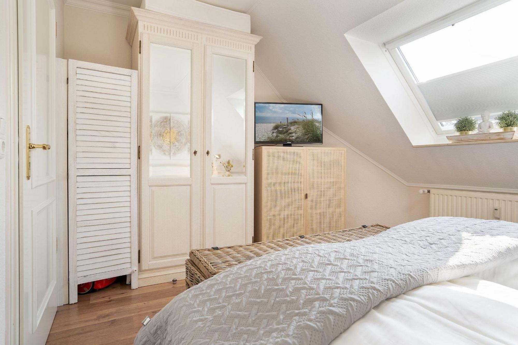 Haus Pegasus App 7 Apartment Scharbeutz Bagian luar foto